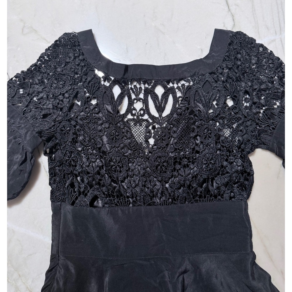 bebe Black Lace Crochet Silk Tiered Ruffle Mini Dress Puff Sleeve Womens Size XS - Picture 15 of 16